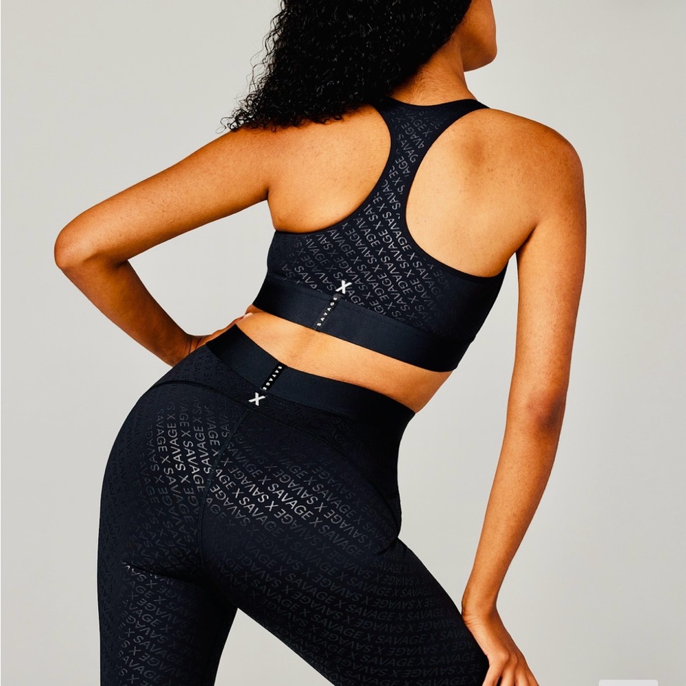 Black Caviar Savage X Monogram Flow High-Waist Legging Lineup Sports Bra Set - Picture 9 of 16